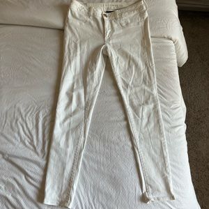 American Eagle white high rise jeggings/skinny jeans